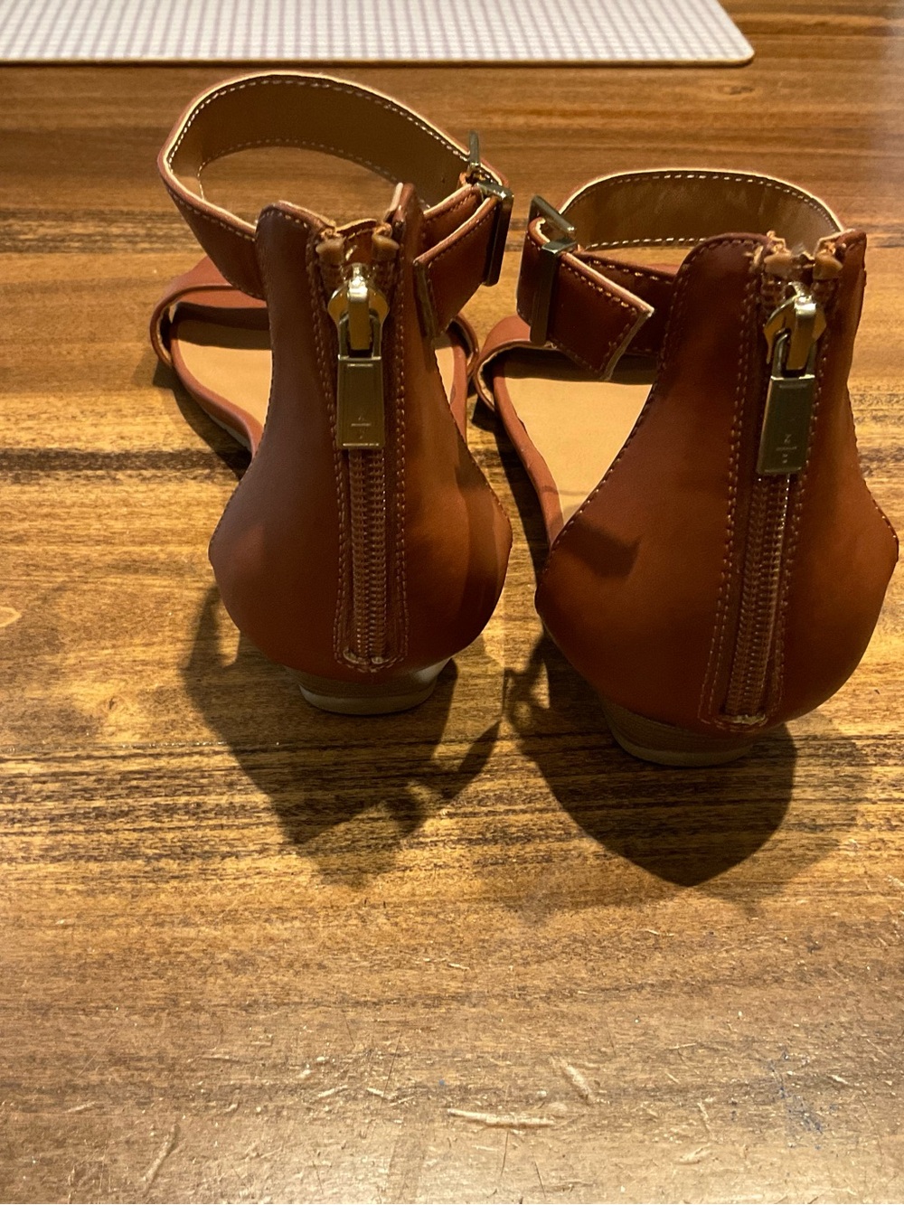 Great Viber Ankle Strap Sandal
Kenneth Cole Reaction - Picture 5 of 6